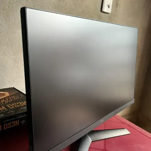 MONITOR LG ULTRAGEAR