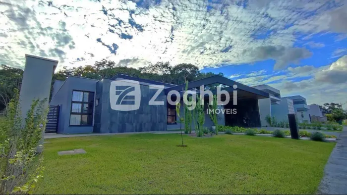 Linda Casa Tecnologica no Bosques do Madeira