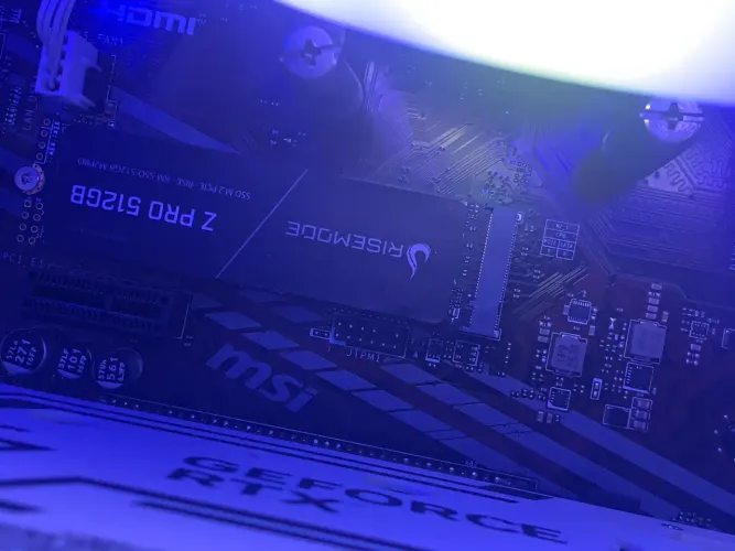 SSD nvme 512 rise mode z