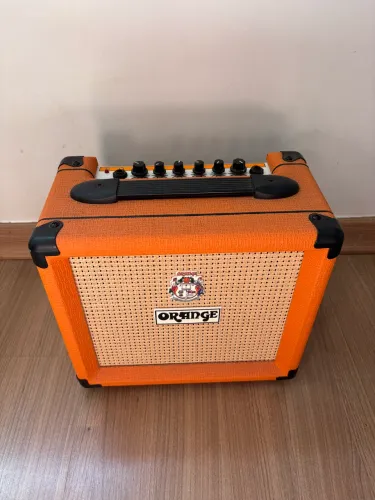 Amplificador Orange Crush 12 c/ auto falante. Nunca foi usado.Excelente oportunidade!
