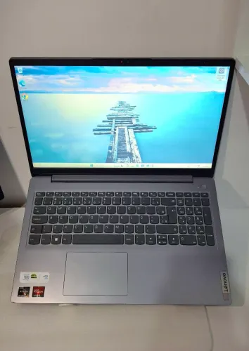 Lenovo IdeaPad 3 15ALC6 - Ryzen 7 | 12GB RAM | SSD 512GB