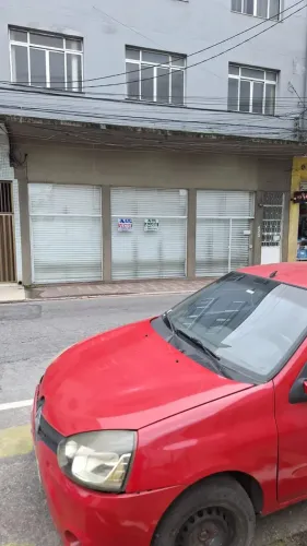 Imóvel para aluguel possui 600 metros quadrados em Centro - Macaé - RJ