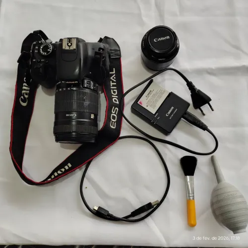 Câmera DSLR Canon T3i