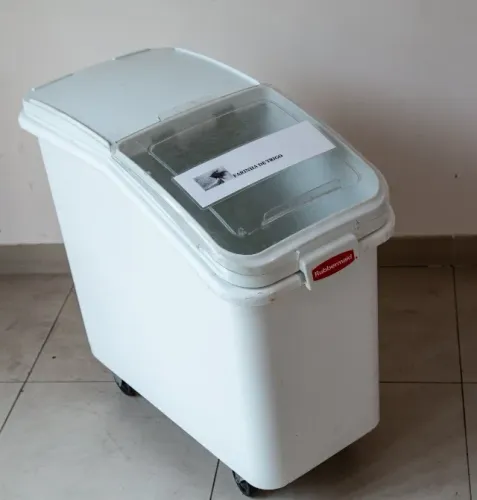 CARRO DE MASSAS-RECIPIENTEP/ ALIMENTOS 100L