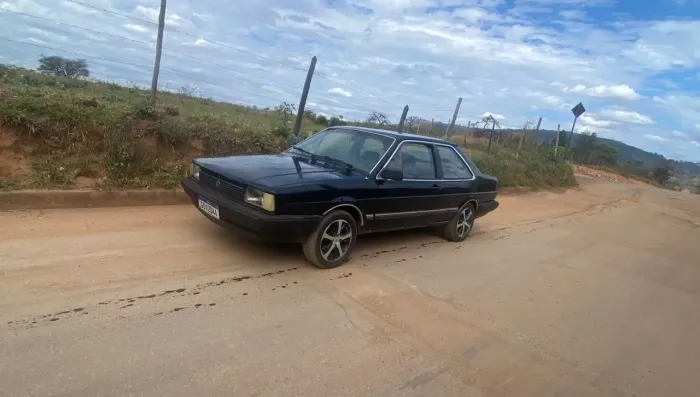 Volkswagen Santana CLI /CL /C 1.8/2.0 /SU 2.0 2p/4p (álcool) 1989