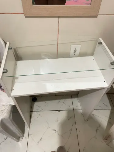 Mesa multiuso em perfeito estado