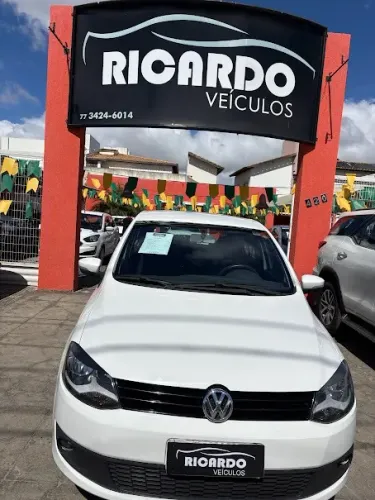 Volkswagen Fox 1.0 MI Total Flex 8V 5P 2014