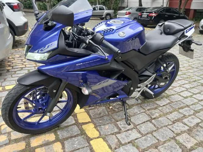 YAMAHA R15 2024 AZUL (AC TROCA MOTO MENOR VALOR)