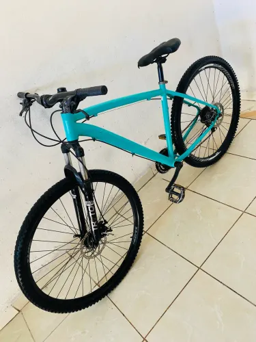 BIKE ARO 29 COM DOCUMENTAÇÃO , 2 PNEUS ZERADO , TRAÇÃO NOVA, AMORTECEDOR LEIA A DESCRIÇÃO