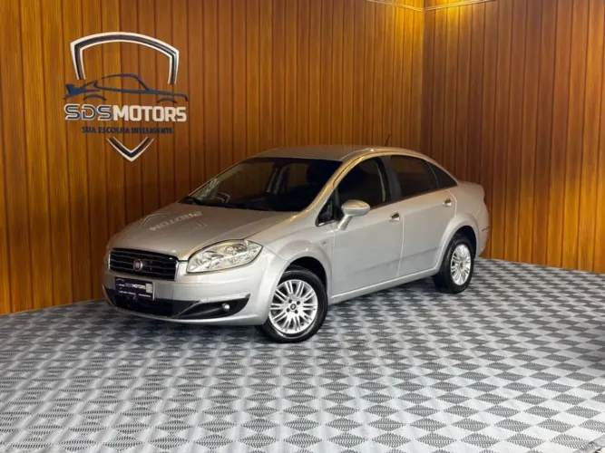 Fiat Linea Essence Dualogic 1.8 Flex 16V 4P 2015
