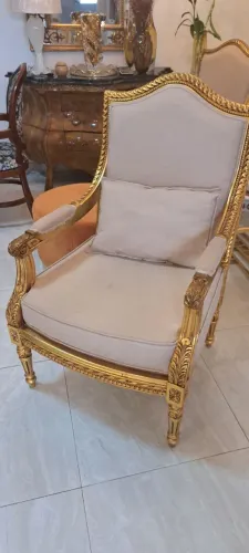 Poltrona Maderira Dourada Grande Luxo