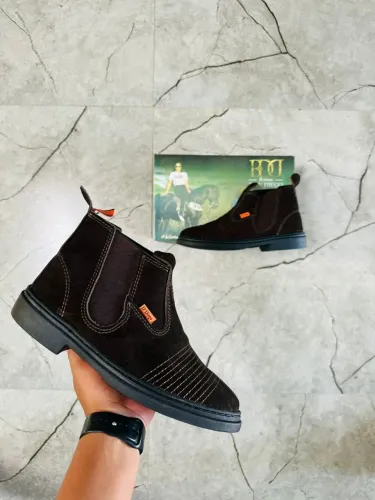 BOTAS D. DIEGO E TRILHA