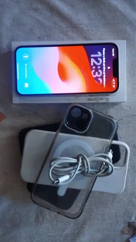 iPhone 13