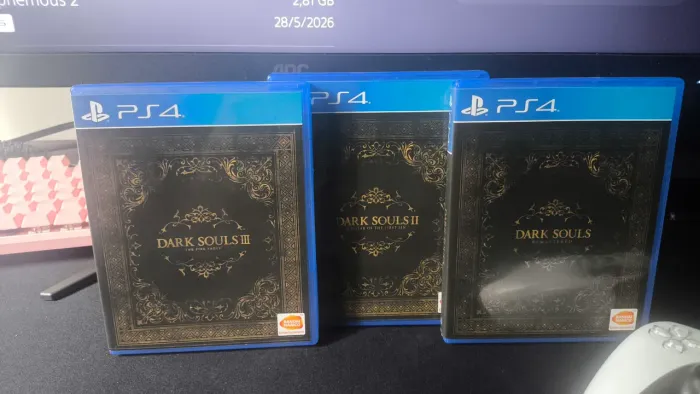 Dark souls trilogy coleção completa + dlcs