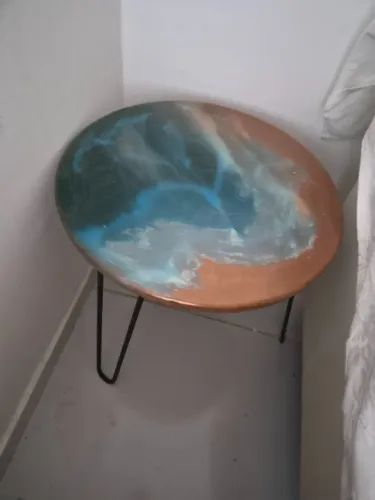 Mesa de centro em madeira Maciça resinada