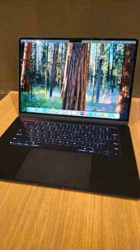 MacBook air 15 polegadas m4 com 16gb ram e 256gb de armazenamento NOVO 