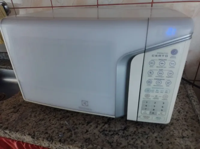 Microondas Eletrolux 30 litros top ( pix- visa)