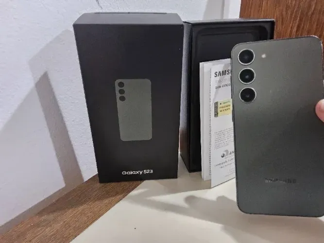 Samsung Galaxy S23 Na Caixa Semi Novo
