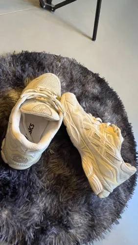 ? Tênis ASICS Bege Nº 39 ? Usado 1 Vez! R$ 140