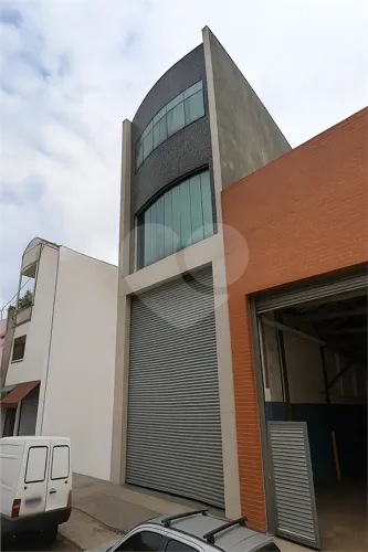 Prédio inteiro à venda em Canindé - SP