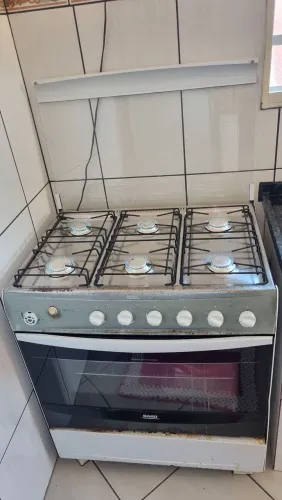 Fogão 6 bocas Dako funcionando todas as chamas inclusive o Forno 