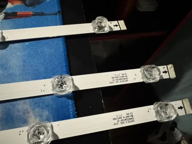 Kit e barras de led da TV 50P755