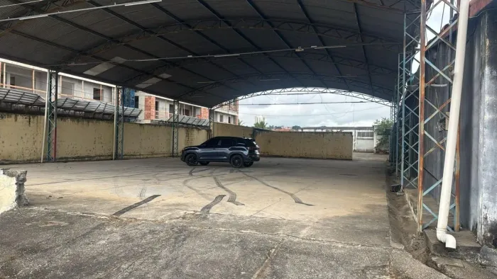Terreno para alugar, 3000 m² por R$ 32.067/mês - Vila Jaboticabeira - Taubaté/SP