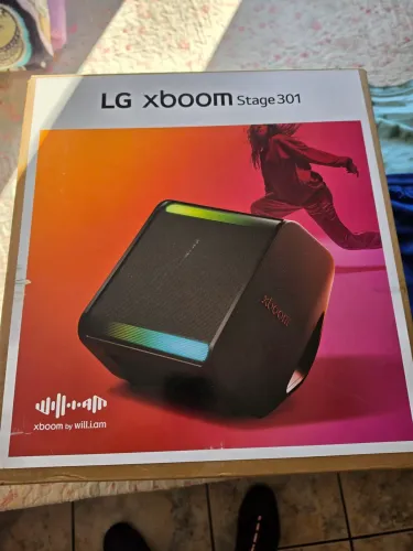 Caixa de som LG XBOOM STAGE301 LACRADA