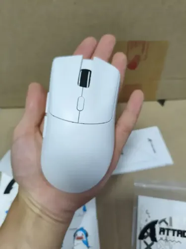 Mouse Gamer Sem Fio Attack Shark R1 18000dpi