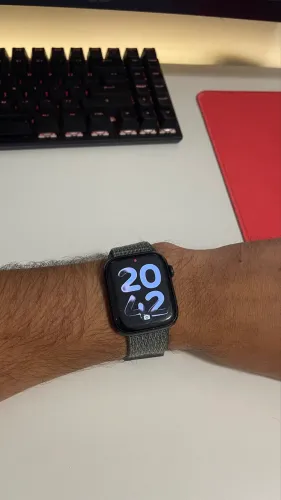 Apple Watch Series 7 45mm GPS + Cellular