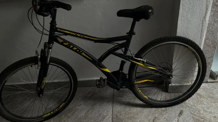 Bicicleta aro 26 Caloi usada pouco tempo