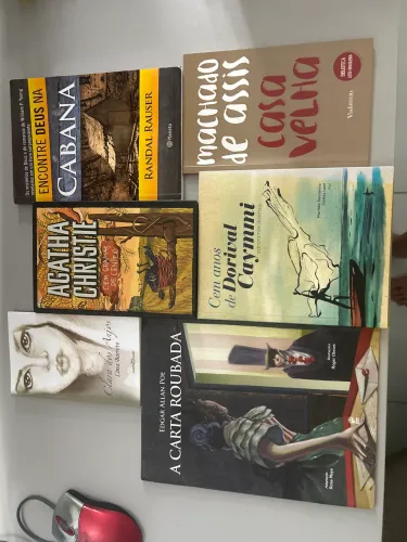 6 livros clássicos por 50 reais