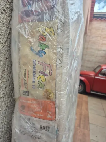 Colchão infantil semi novo