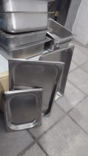 4 Cubas pequenas rasas + 1 cuba grande funda e 1 cuba grande rasa