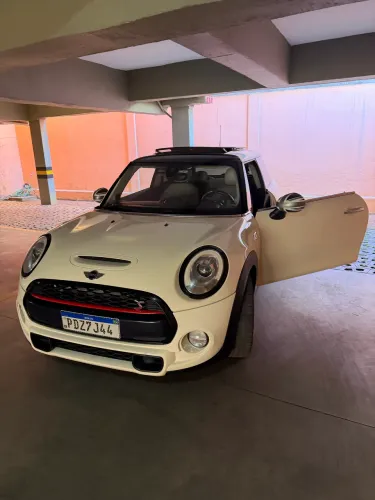 Mini Cooper S 2.0 Turbo 16V 3P Aut. 2015