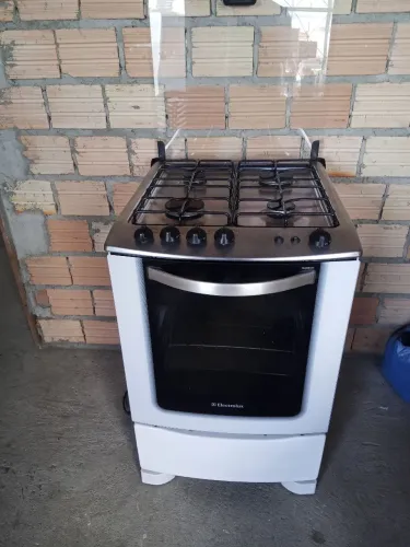 Fogão 4 bocas Electrolux eléctrico 