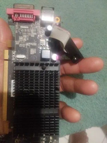 ATI Radeon HD 4300/4500 Series.