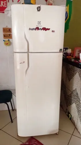 Geladeira eletrolux