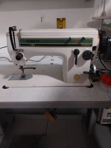 Vendo máquina Yamata zig zag direct drive com perfeito funcionamento