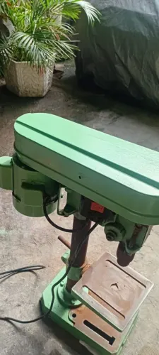 Furadeira de Bancada.