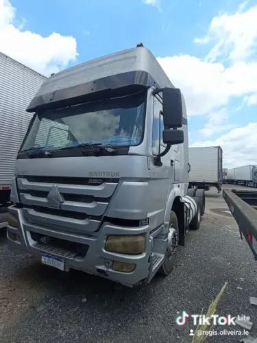 SINOTRUCK 6X2 ORIGINAL !!!!!