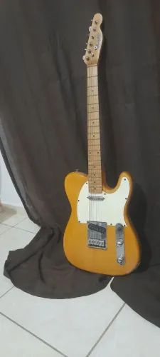 Memphis by Tagima modelo MG-52 (Telecaster).