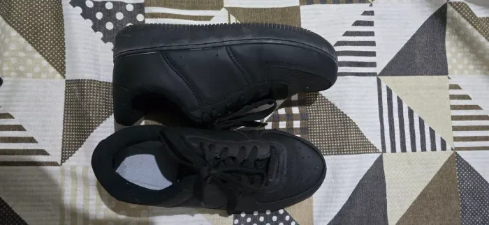 Tênis preto numero 36