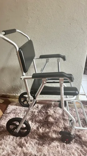 Cadeira de Banho para Idoso Macia Até 100kg