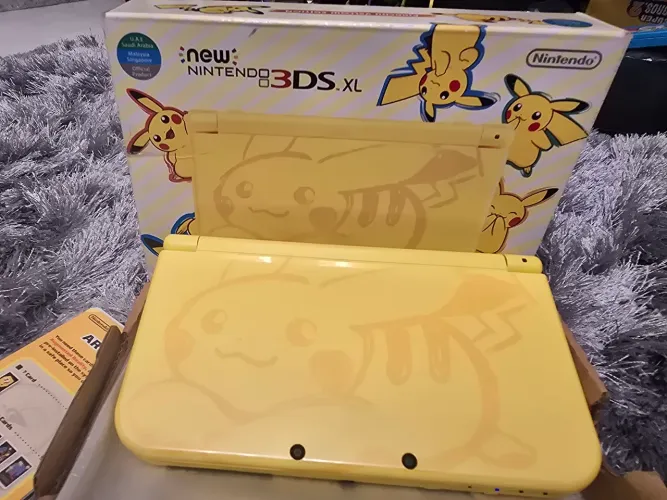 New Nintendo 3DS XL Pikachu Yellow Edition 