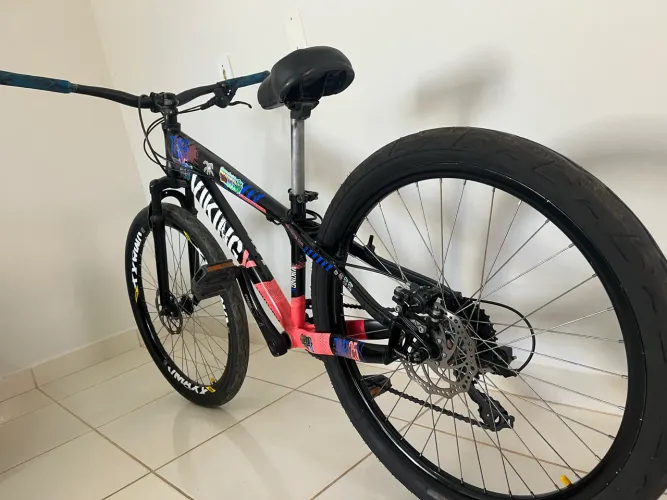 Bicicleta Vikingx Tuff 25 Aro 26 - Rodas Vmaxx (Grau / Dirt)