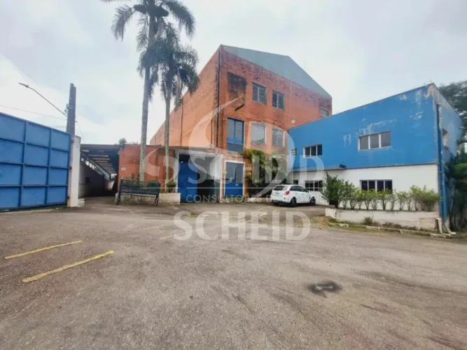 Galpão Industrial à Venda no Centro de Embu Guaçu