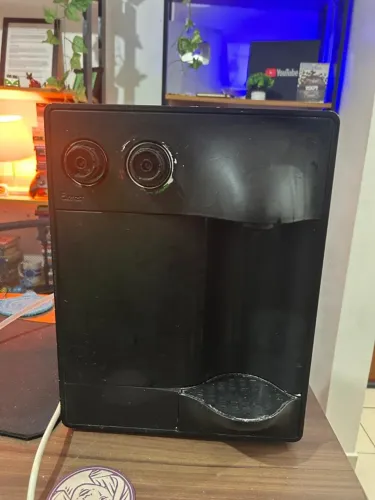 filtro de água usado. pronto para ser Usado