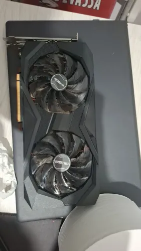 Placa de vídro Amd radeon 6600