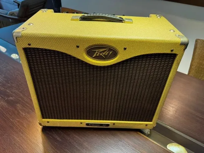 Amplificador Guitarra Peavey Classic 30